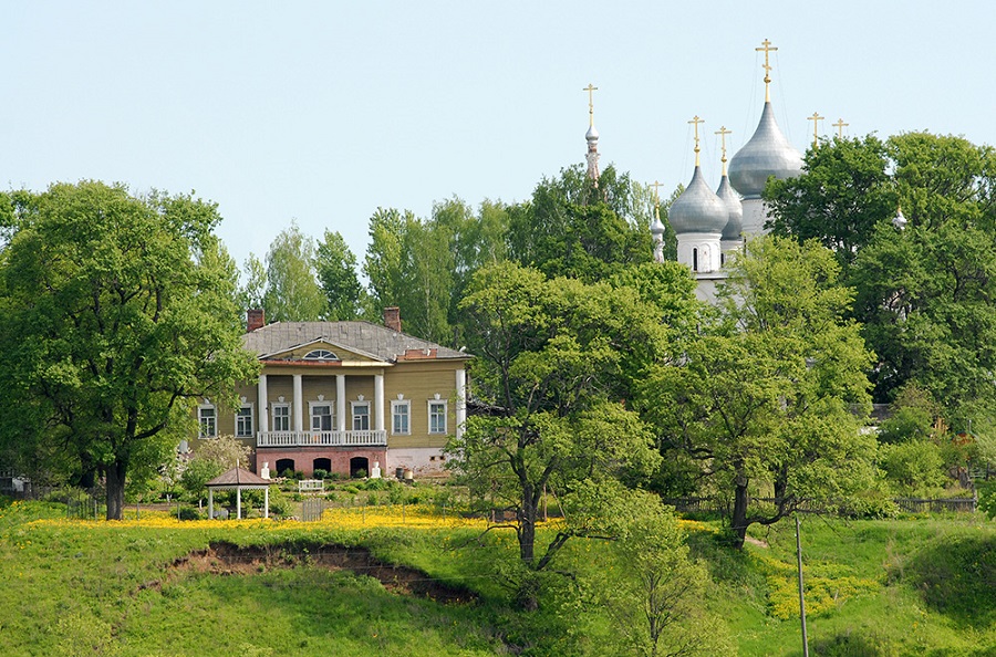 Крестовоздвиженский собор город Тутаев